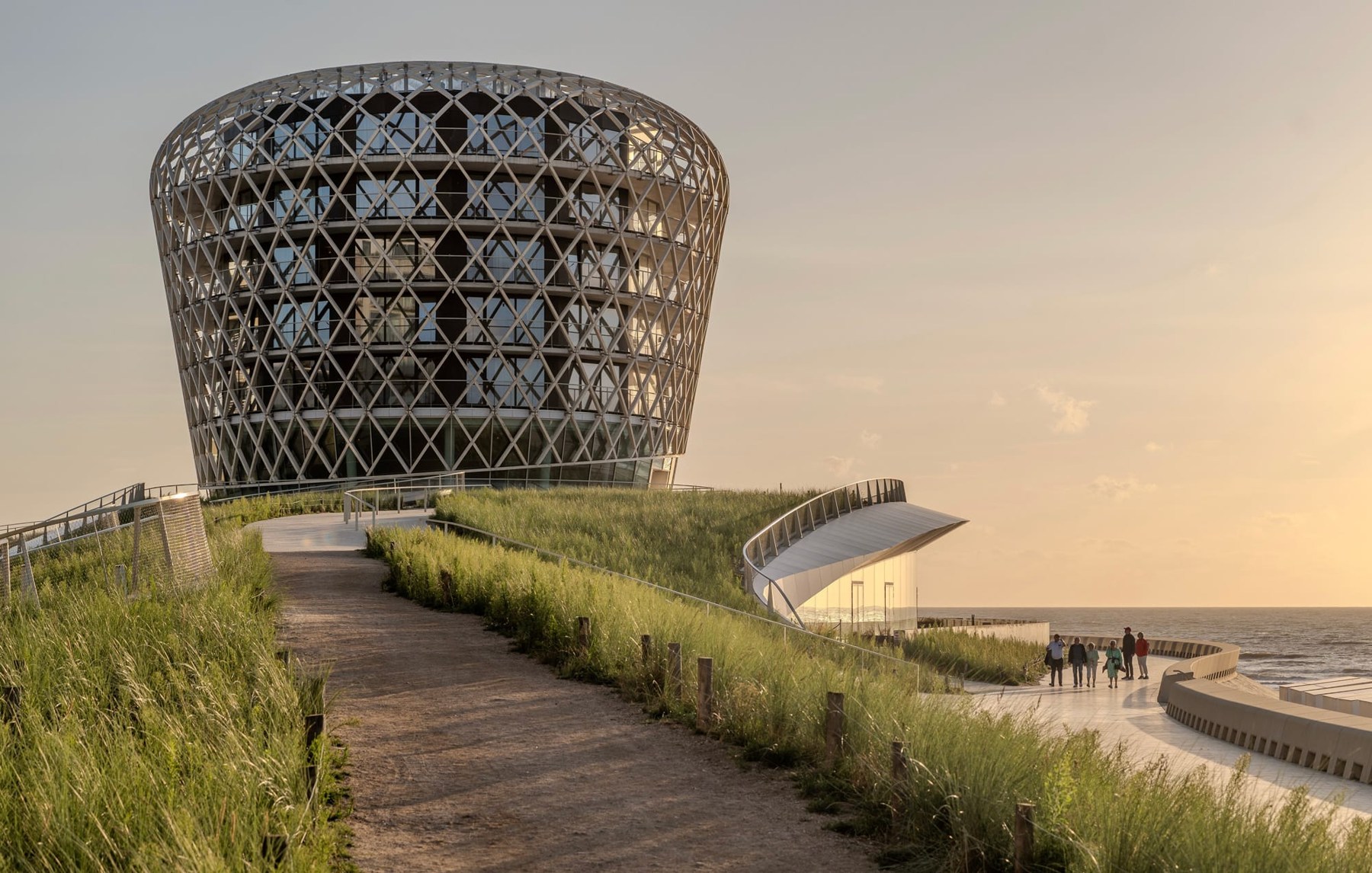 Het Silt-gebouw aan de kust in Middelkerke